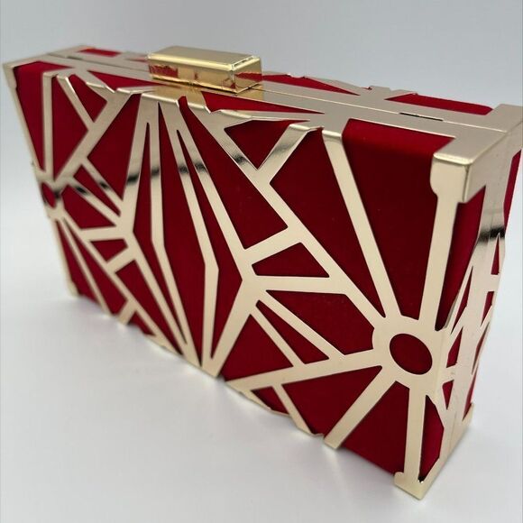 New clutch/purse/bag in crimson red velvet with gold tone metal, geometric - Picture 1 of 16